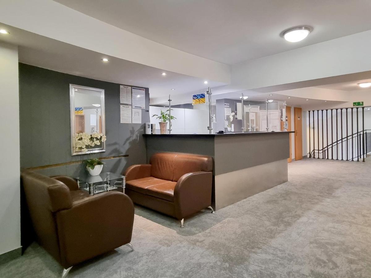 ורוצלב Hotel Orbita מראה חיצוני תמונה