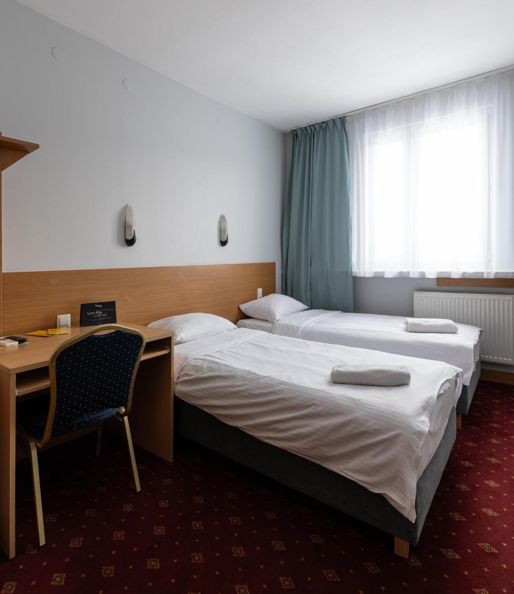 ורוצלב Hotel Orbita מראה חיצוני תמונה