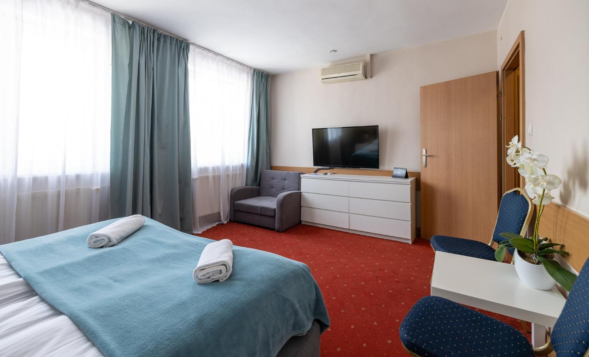 ורוצלב Hotel Orbita מראה חיצוני תמונה
