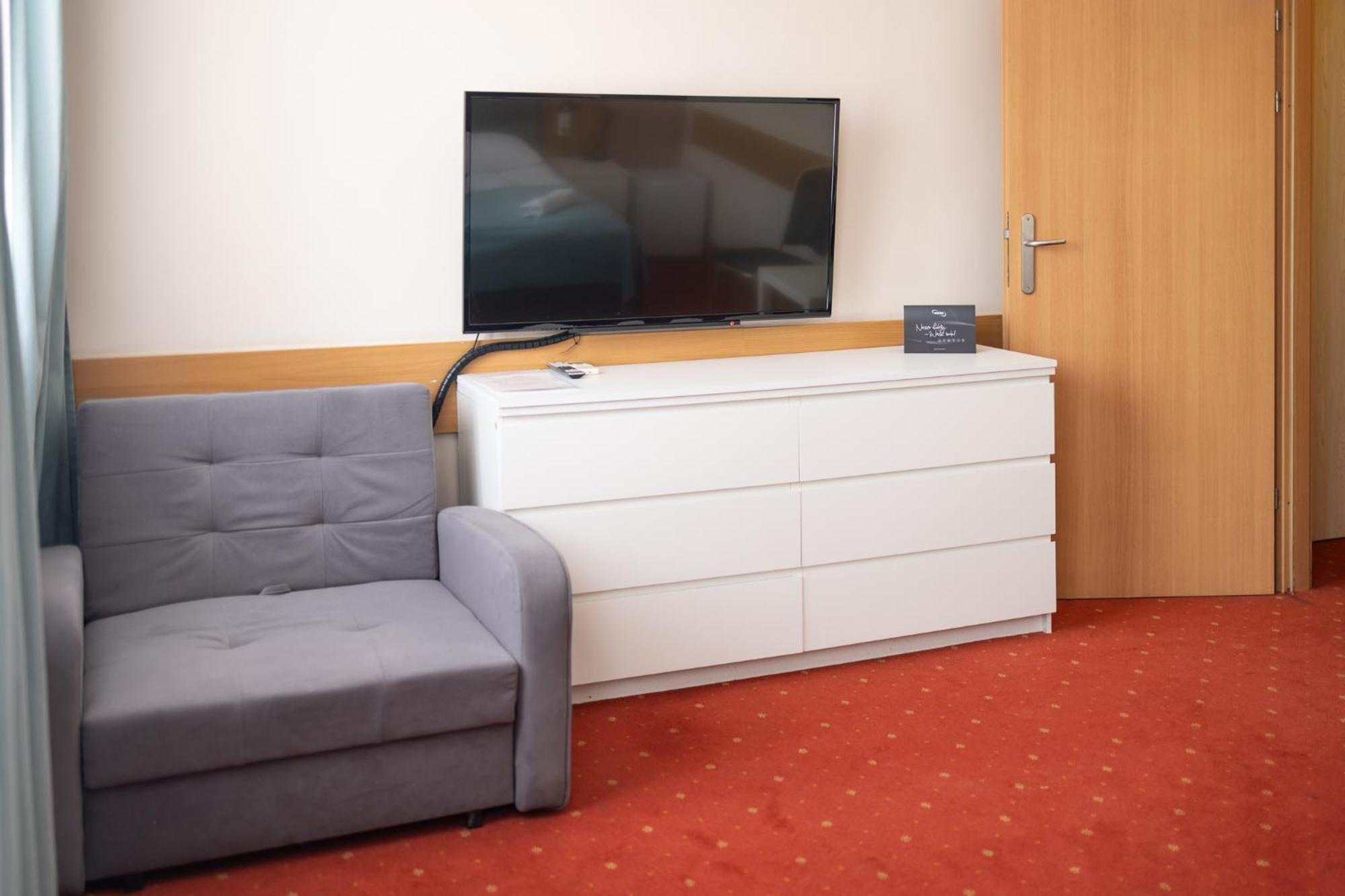 ורוצלב Hotel Orbita מראה חיצוני תמונה