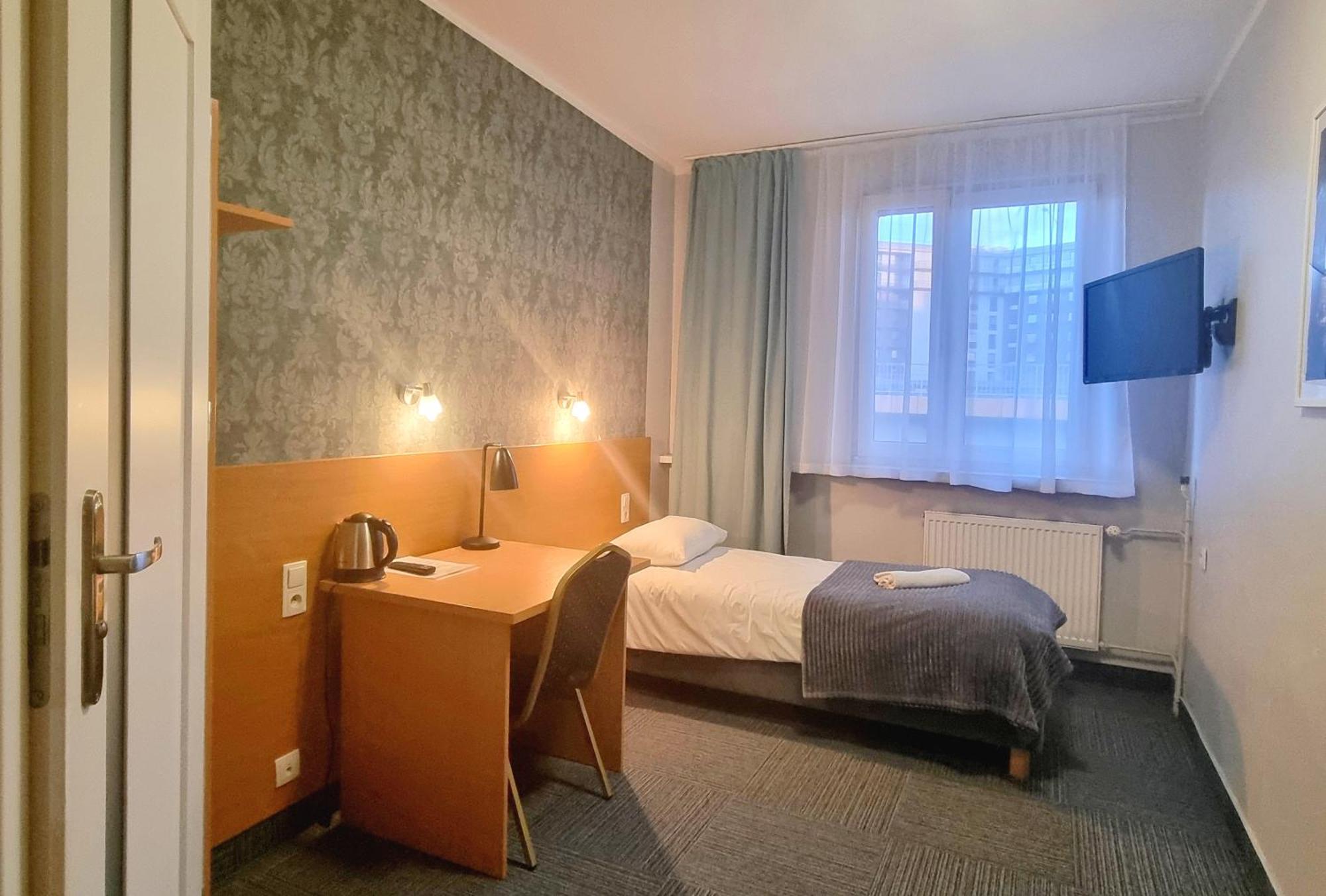 ורוצלב Hotel Orbita מראה חיצוני תמונה
