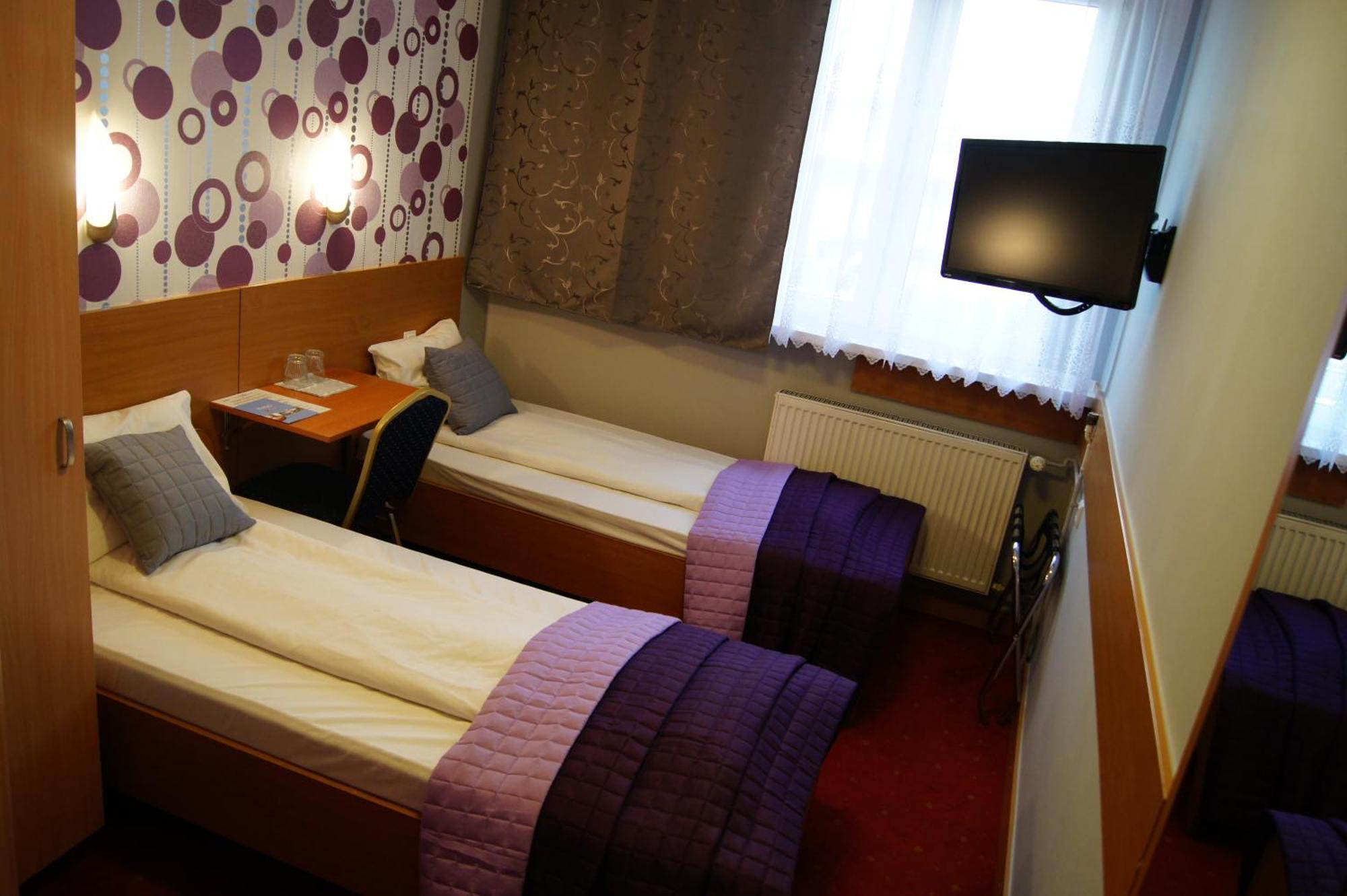 ורוצלב Hotel Orbita מראה חיצוני תמונה